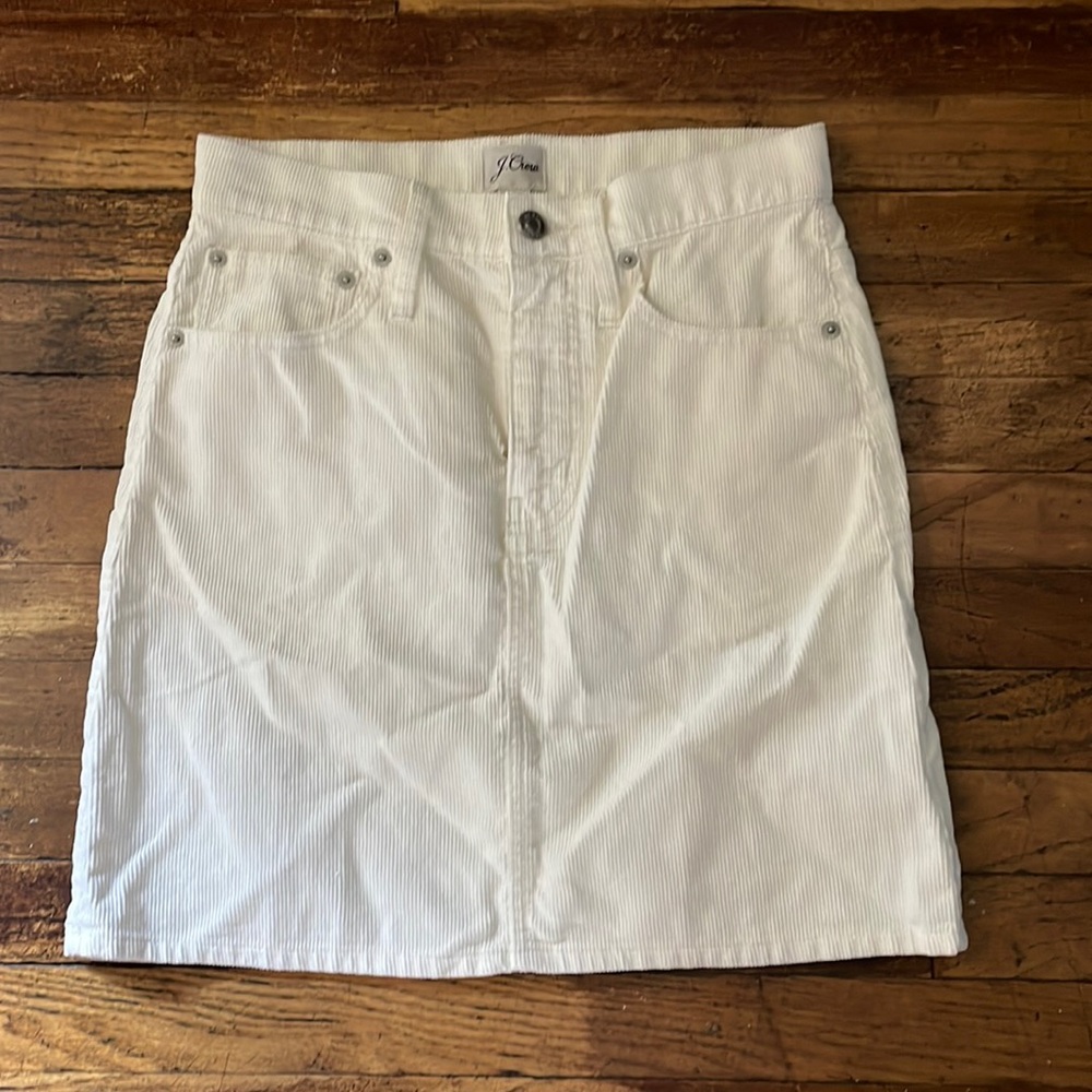 J crew mini skirt in corduroy/ ivory 23